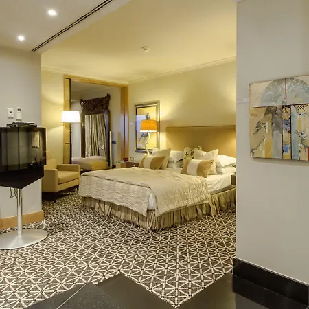 Royal Savoy - Ocean - Savoy Signature Hotel