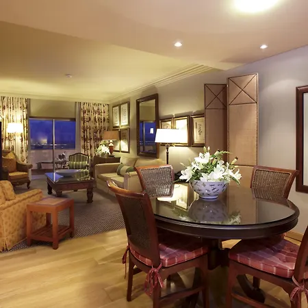 Royal Savoy - Ocean - Savoy Signature Hotel